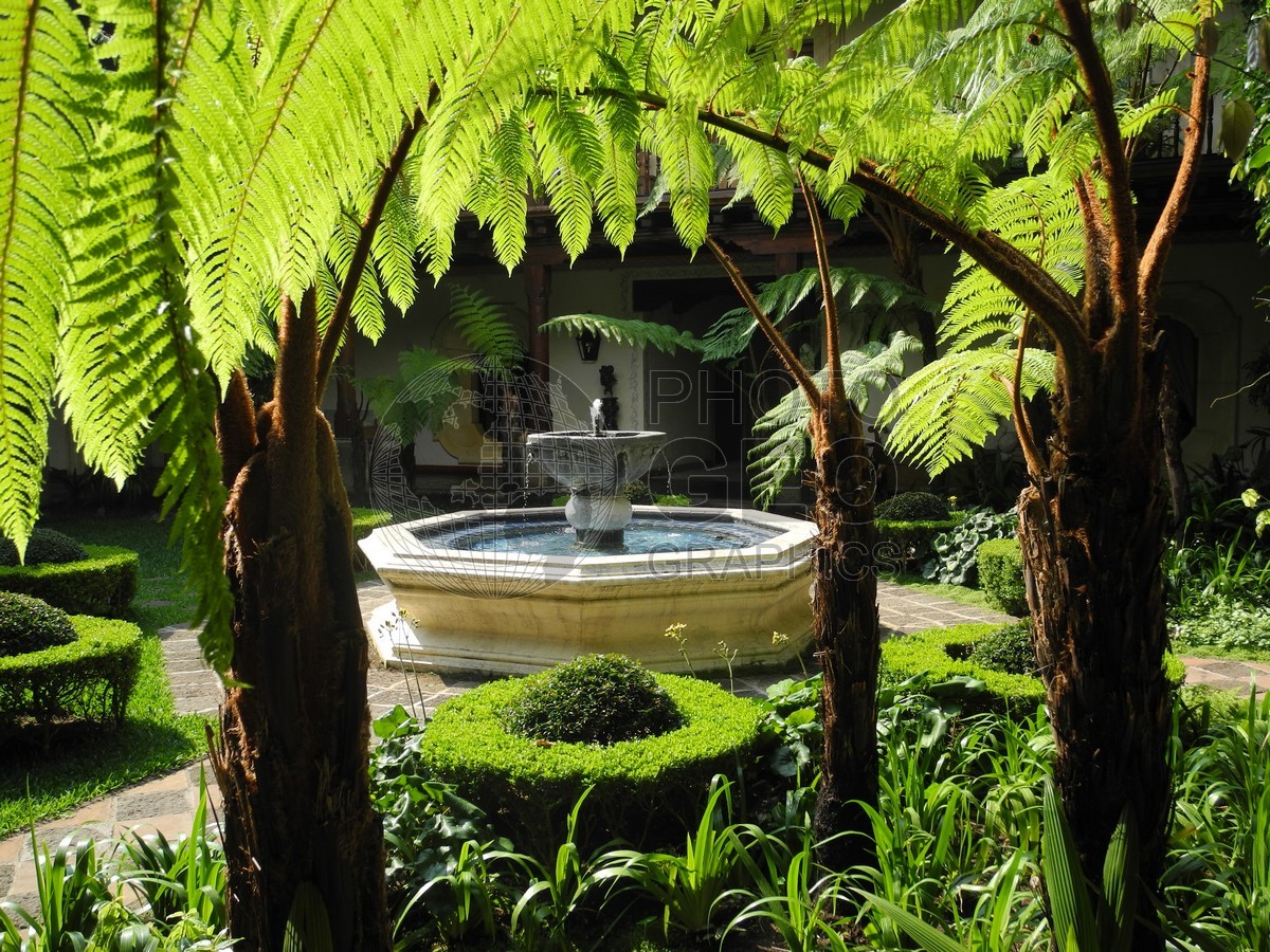 6086 Courtyard with Fountain, Antigua, Guatemala
