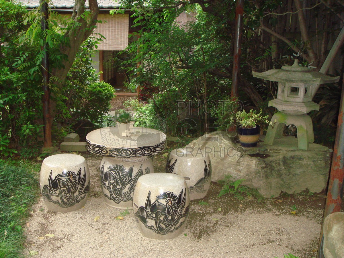 6170 Garden with Table and Stools, Kyoto, Japan