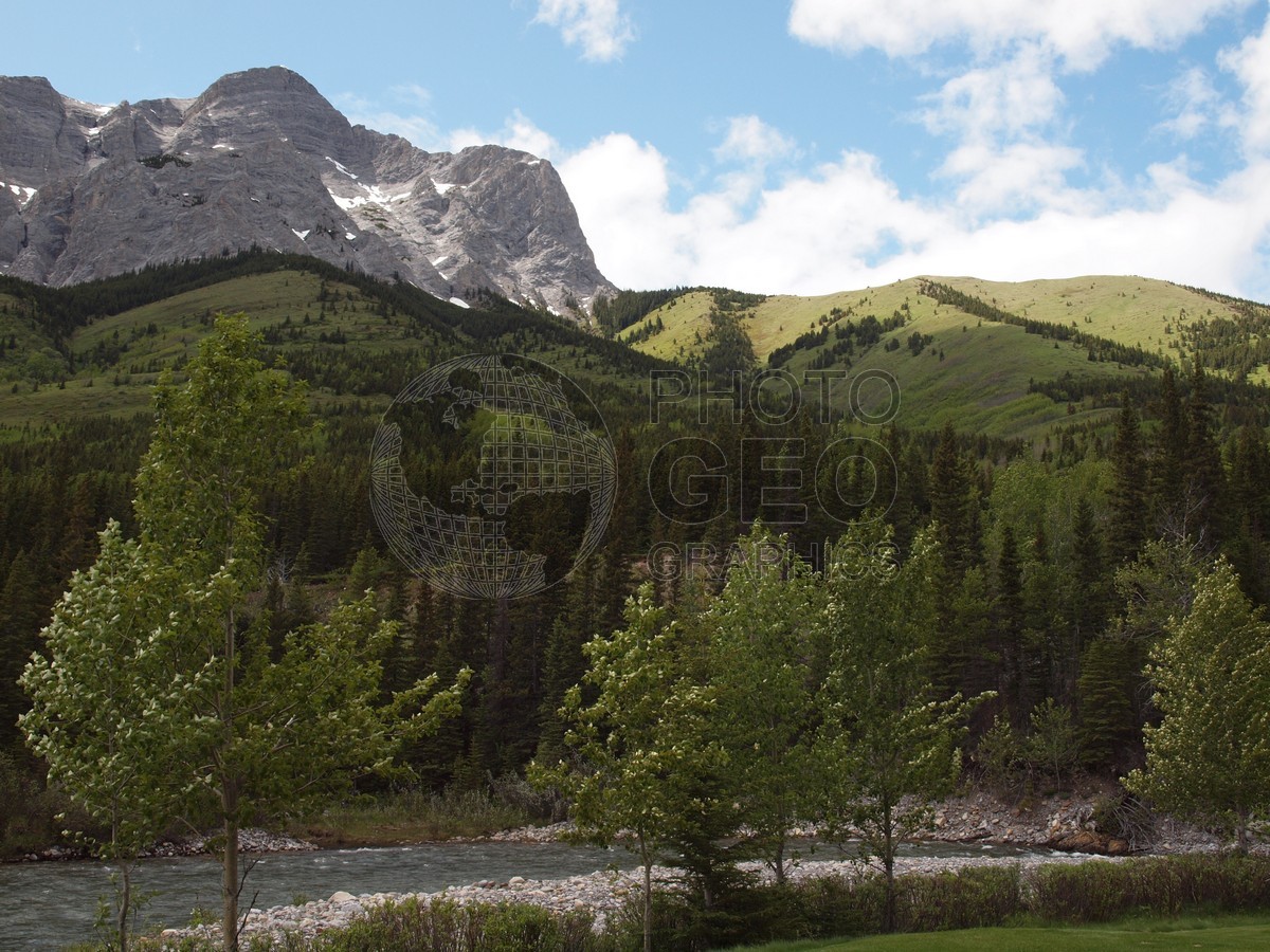 6205 Mountain and Streams, Kananaskis, AB