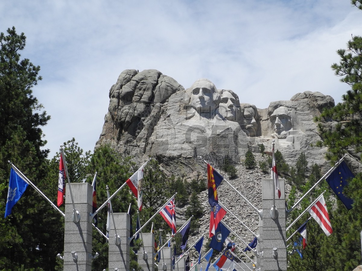 6260 Entrance to Mt. Rushmore, SD