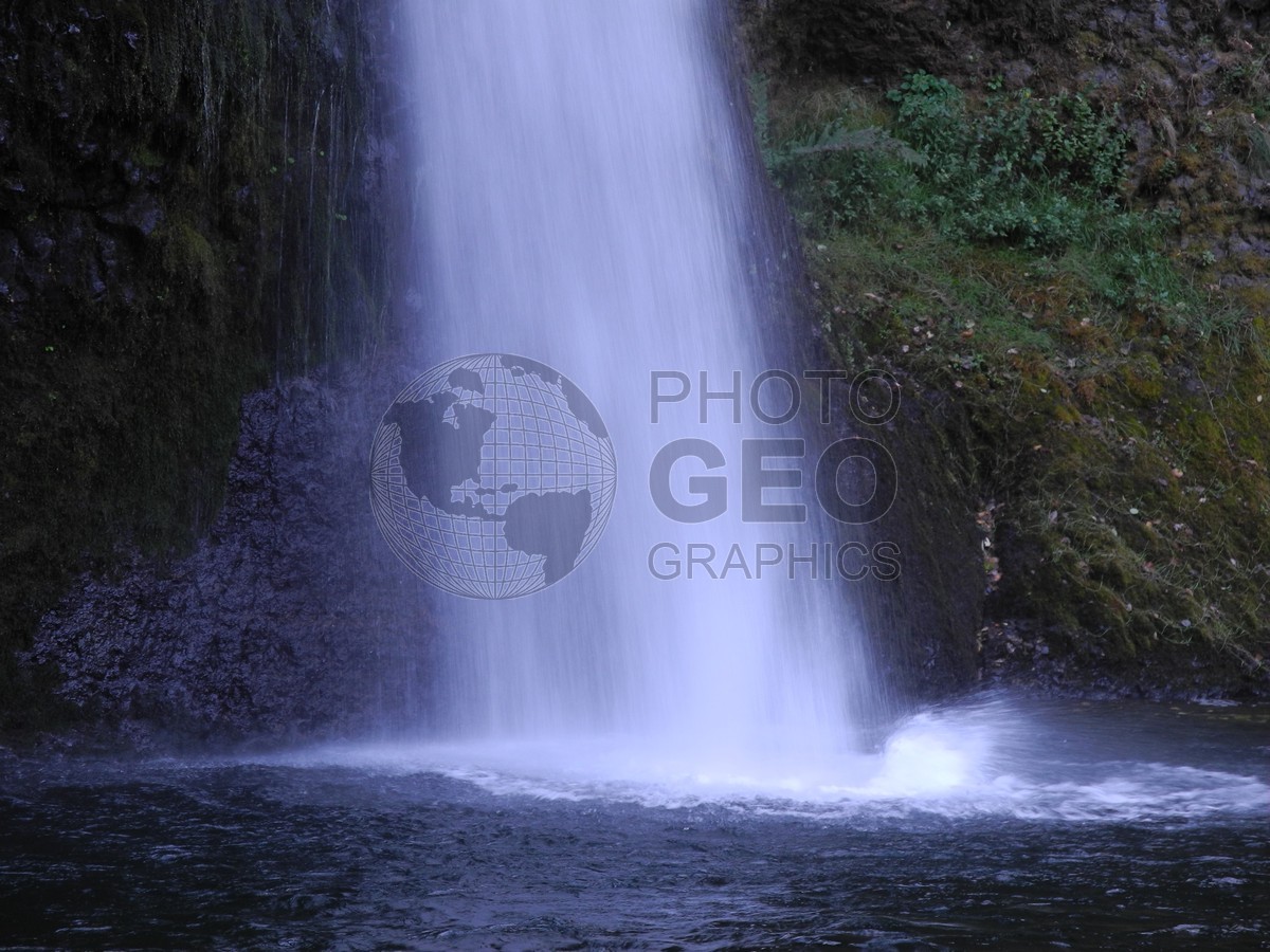 6274 Multnomah Falls, OR
