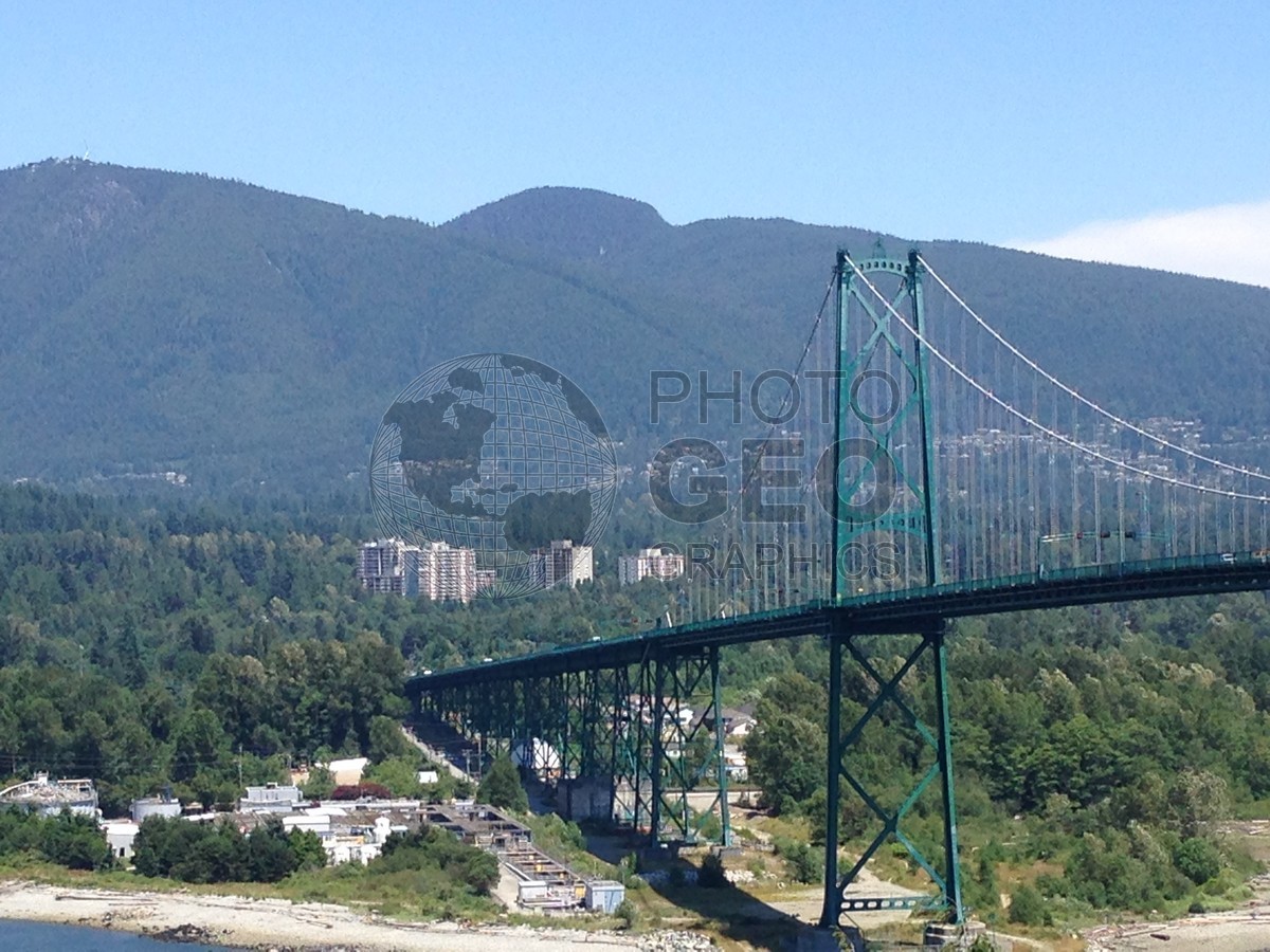 6464 Lions Gate Bridge, Vancouver, BC