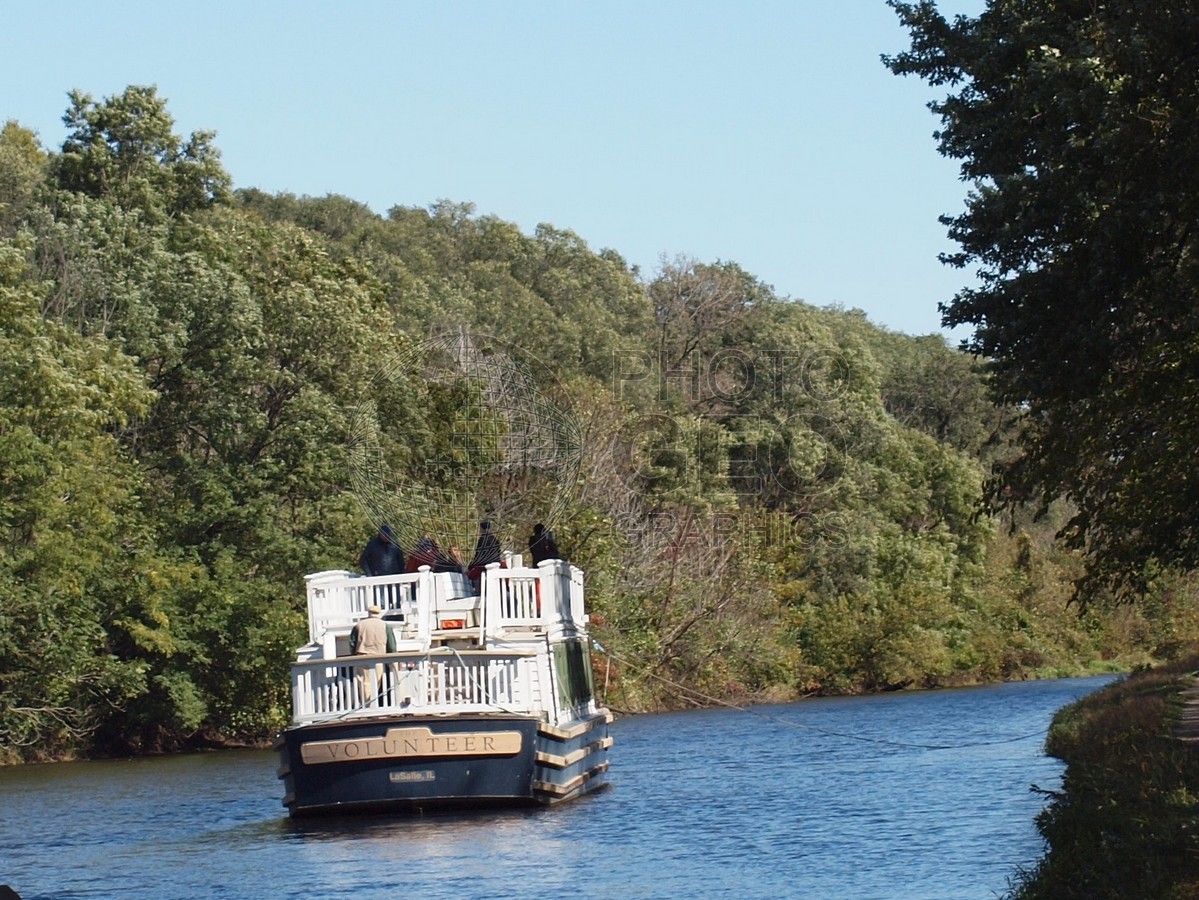 6585 Tourboat on Illinois Michigan Canal, LaSalle, IL