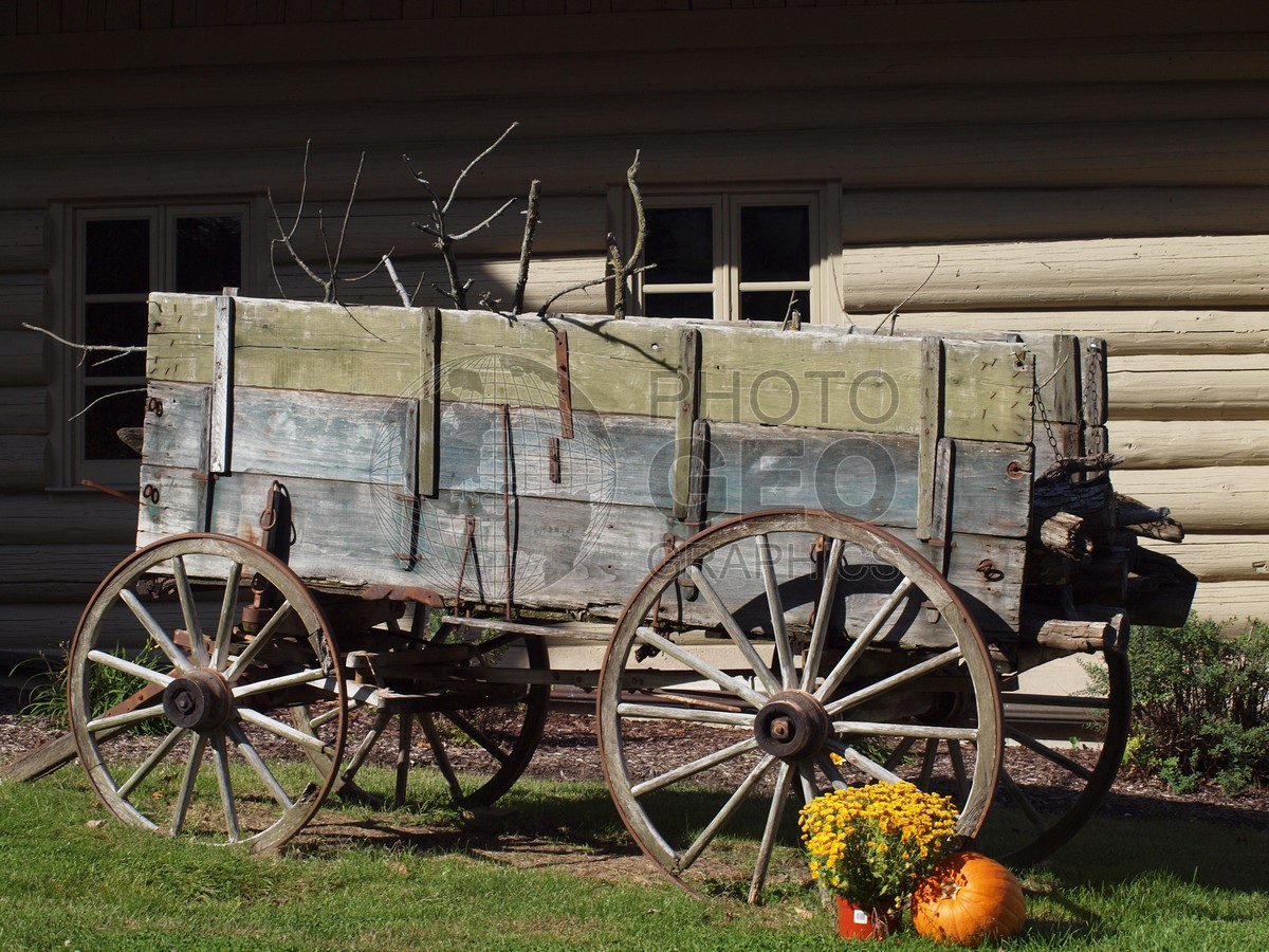 6603 Wagon at Halloween, Starved Rock State Park, Oglesby, IL