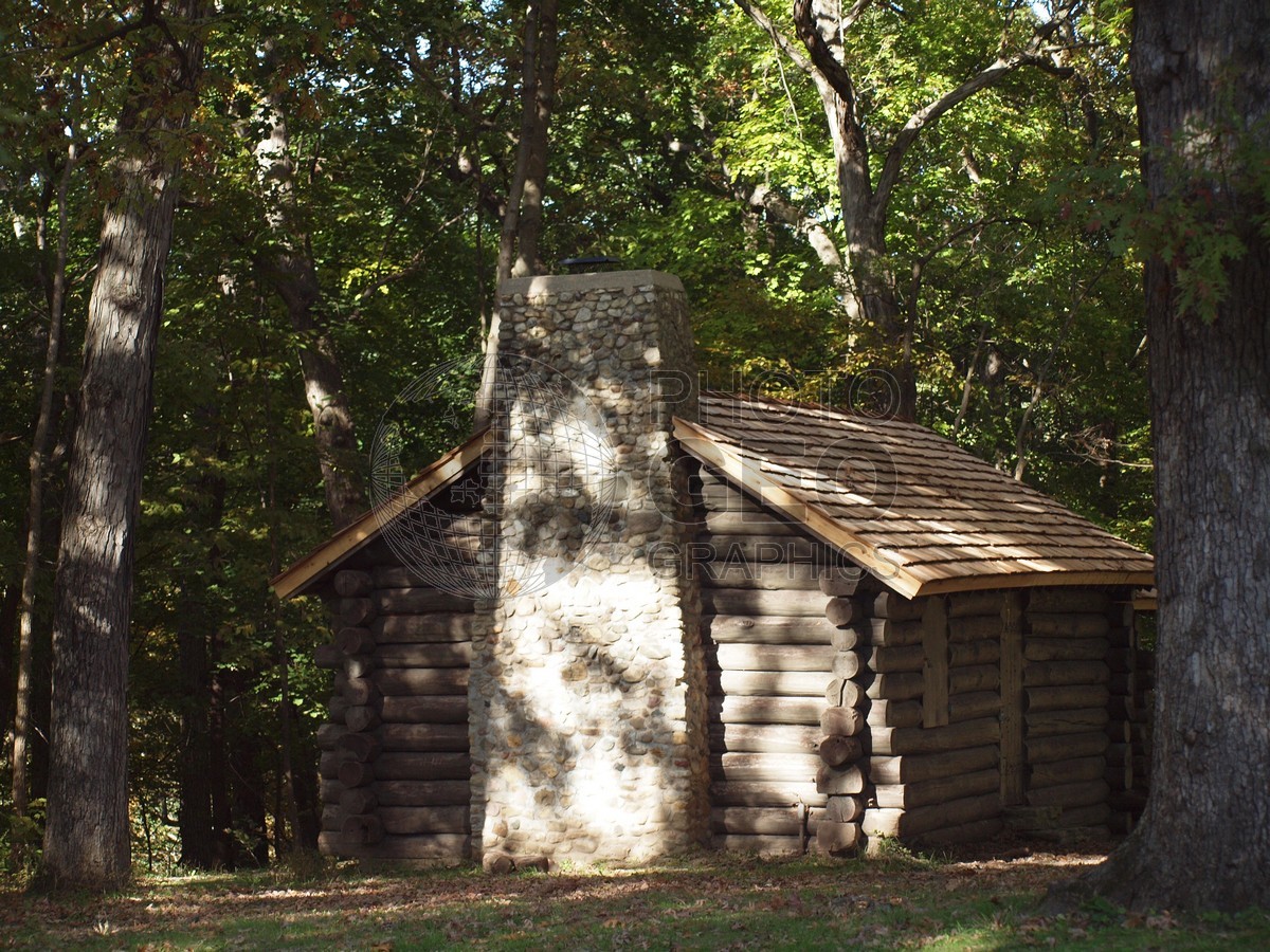 6602 Log Cabin in Woods, Starved Rock State Park, Oglesby, IL