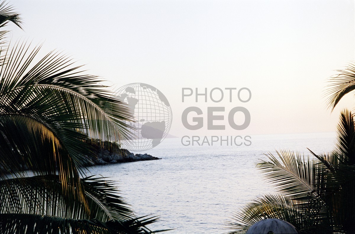 0051 Sunset, Moorea, French Polynesia