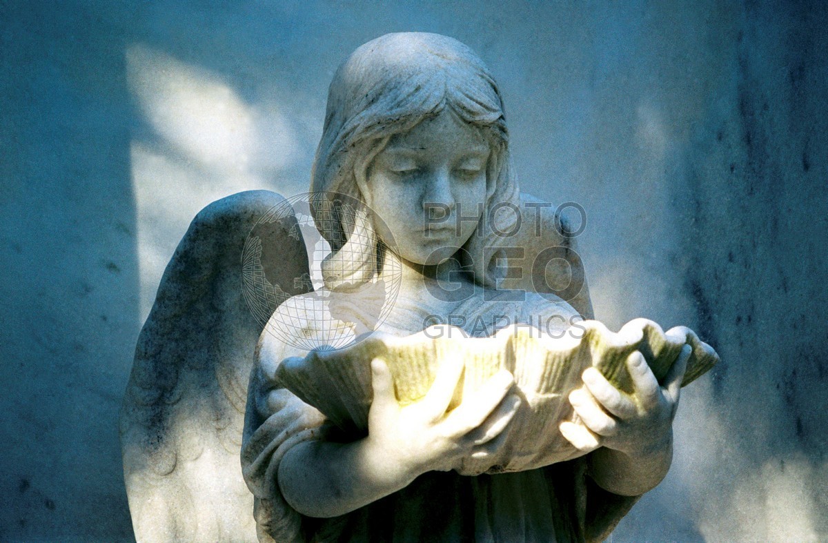0326 Angel Statue, Boneventure Cemetery, Savannah, GA