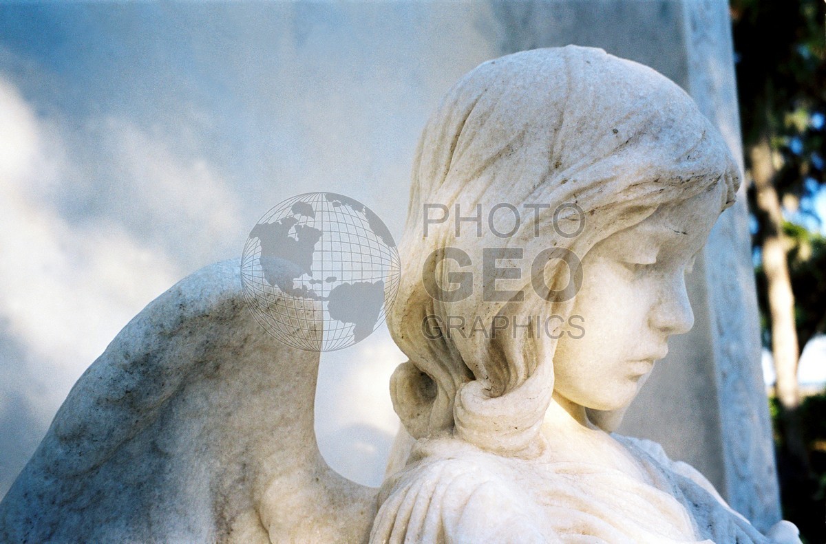 0328 Angel Statue, Boneventure Cemetery, Savannah, GA
