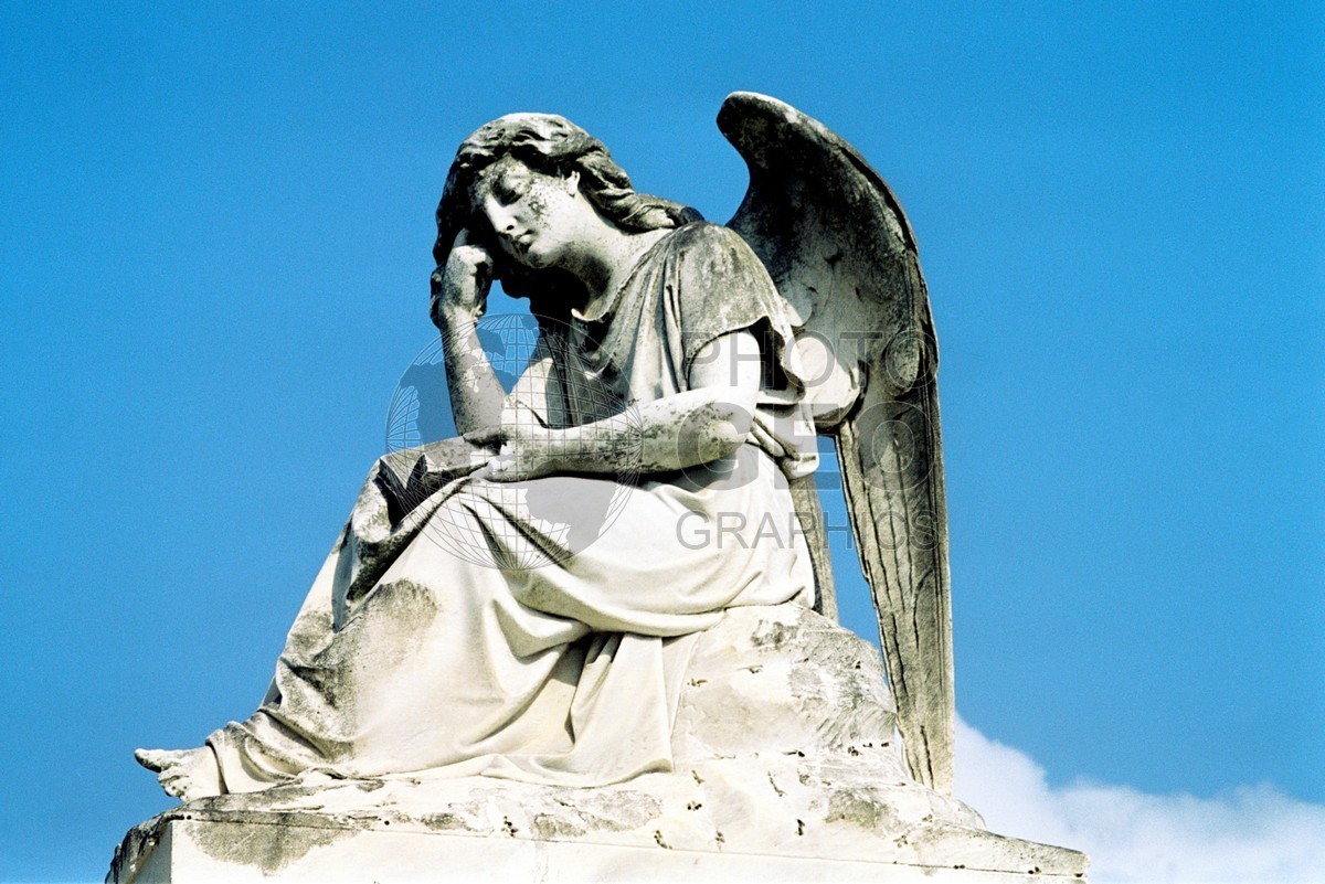 0387  Seated Cemetery Angel, New Orleans, LA