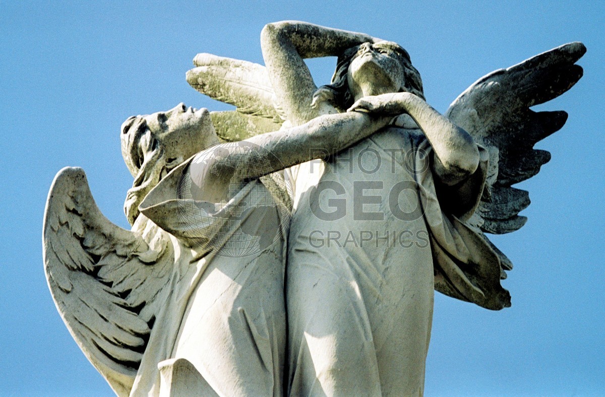 0393 Embracing Cemetery Angels, New Orleans, LA