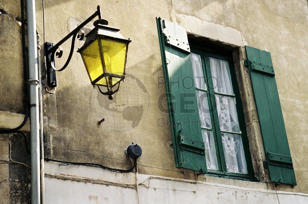 0427 Street Light, Beaune, France
