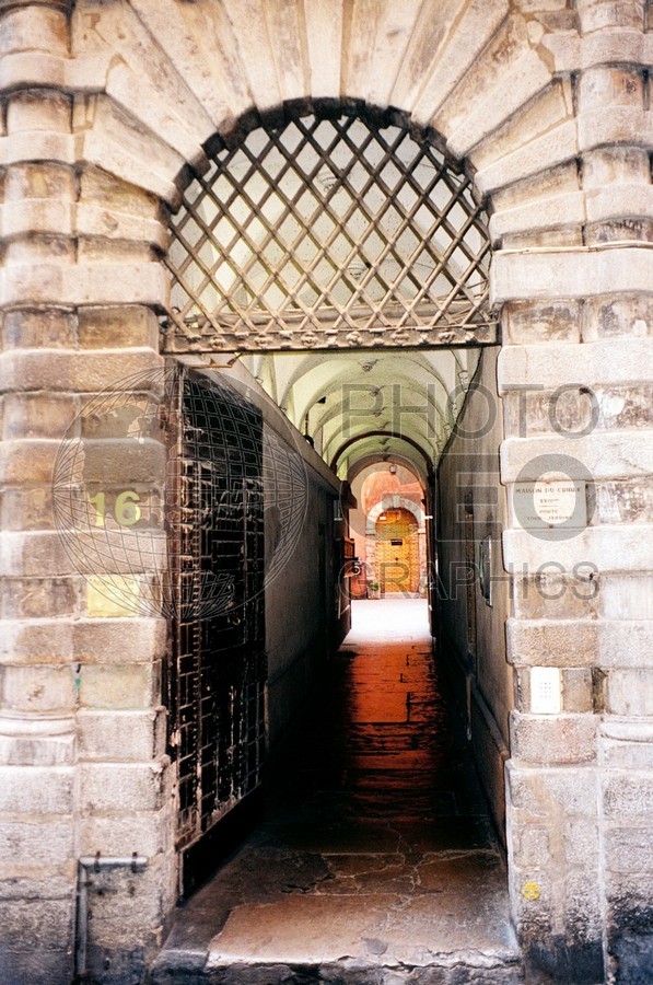 0457 Door and Hallway, Lyon, France