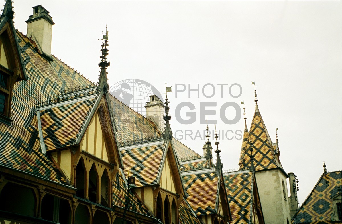0480 Rooftop, Beaune, France