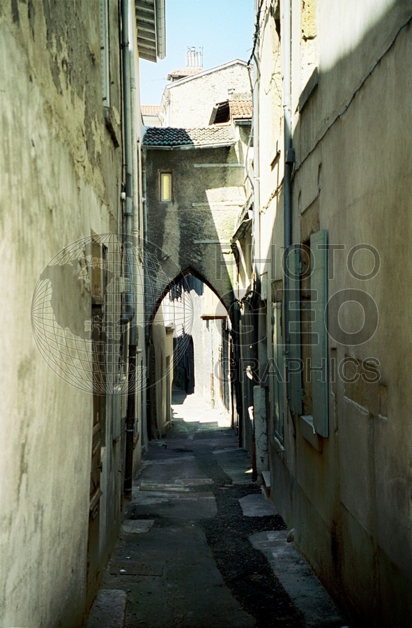 0489 Street, Lyon, France