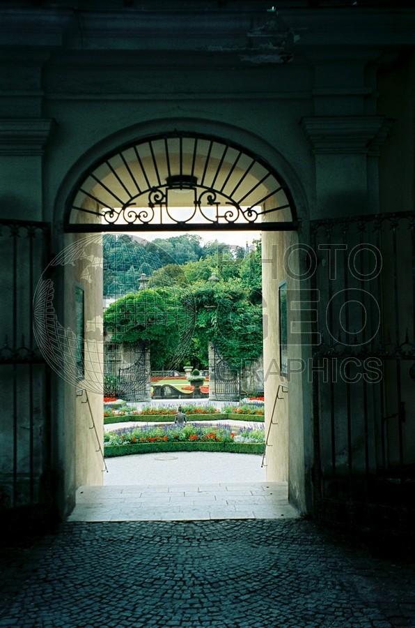 0529 Garden Entry Through Arch, Salzburg, Austria