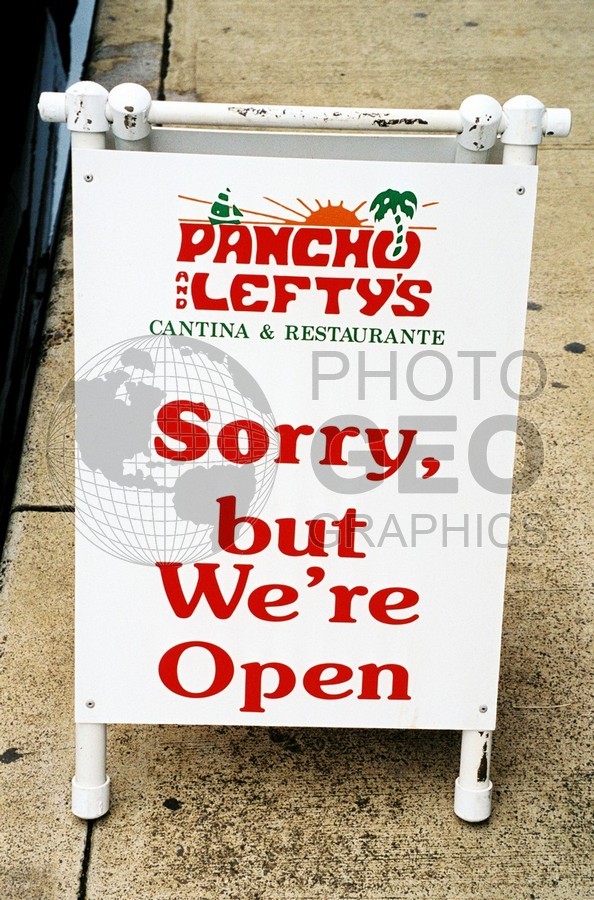 0543 Sorry We're Open, Kauai, HI