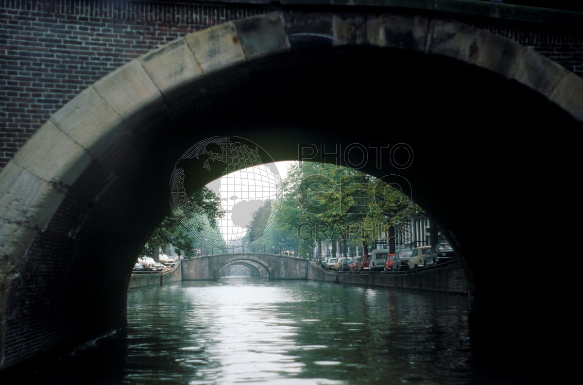 0805 Amsterdam Bridge, The Netherlands