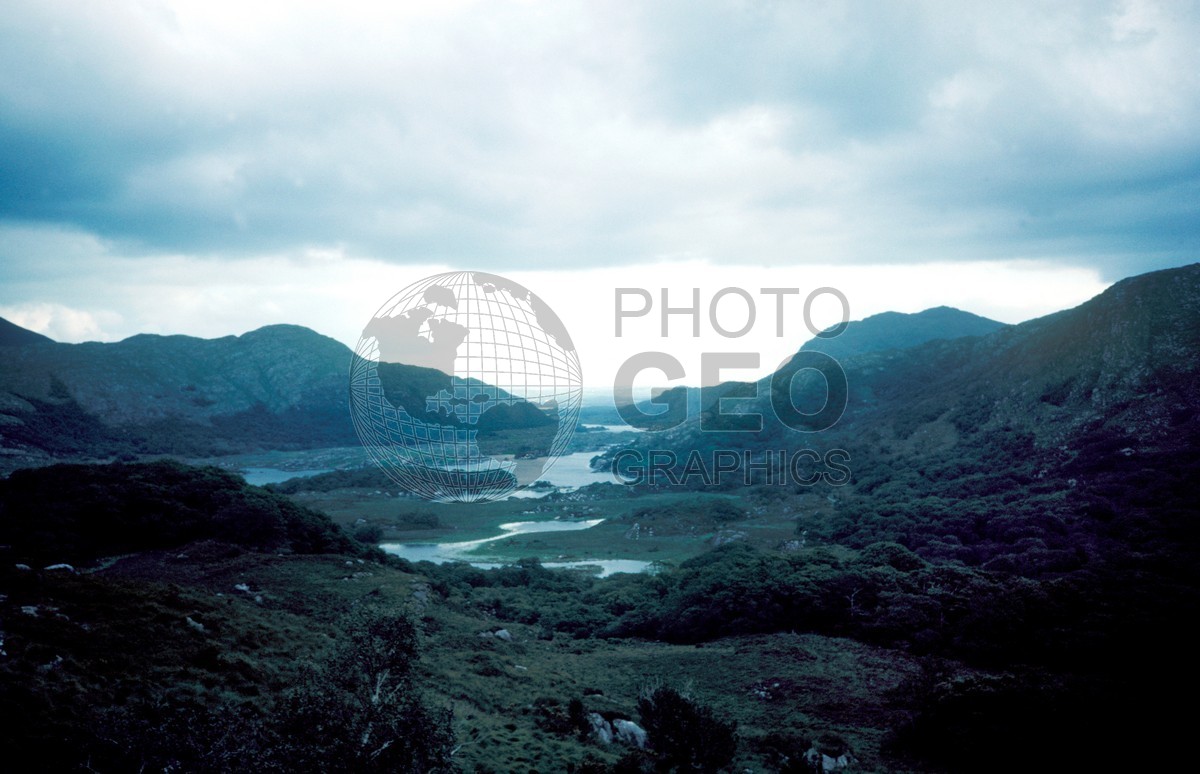 0815 River and Mountain, Ireland