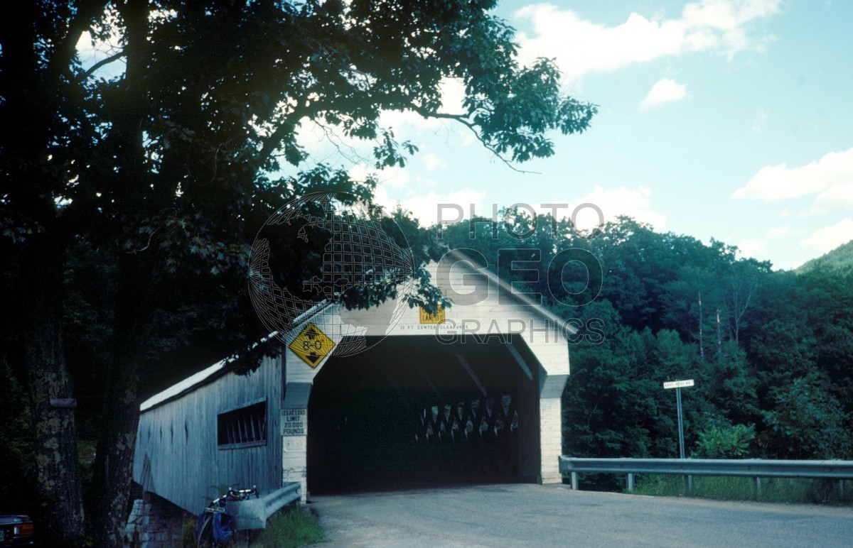 0852 Covered Bridge, NH