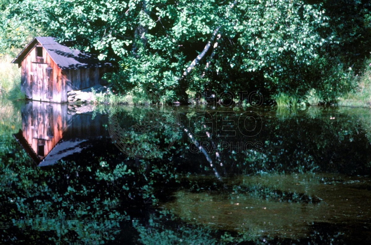 2359 Pond, VT
