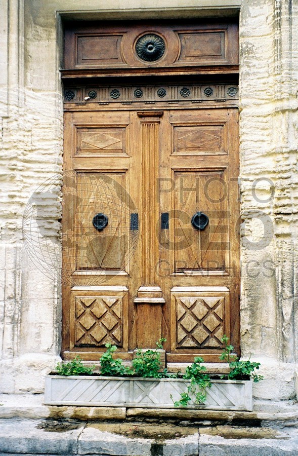 1002 Door, Avignon, France