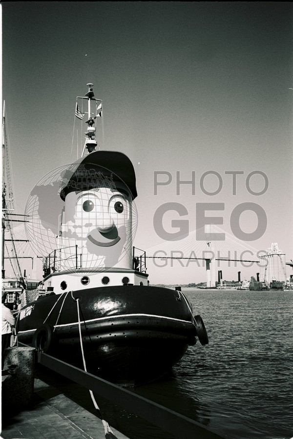 1119 Tugboat (b/w), Savannah, GA
