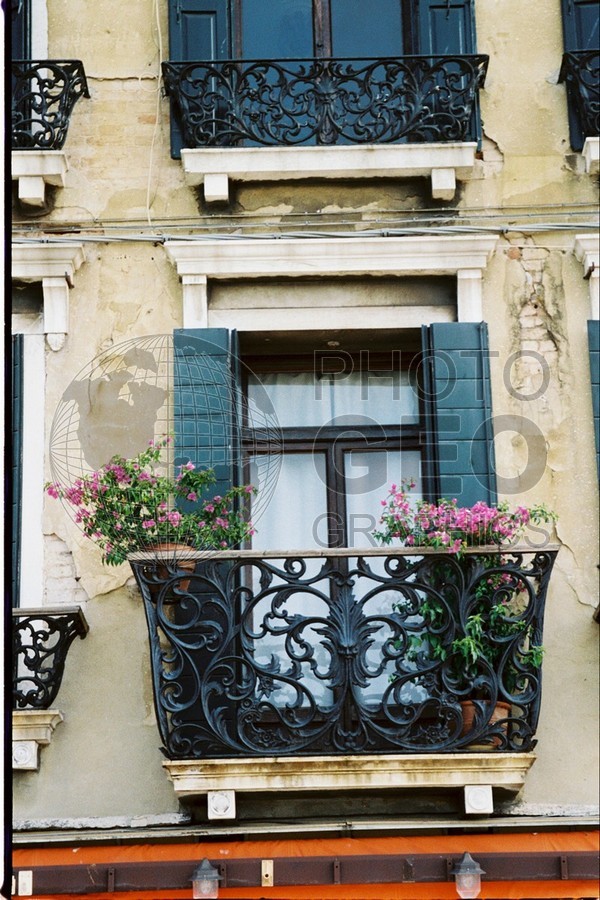 1173 Window Box, Burano, Italy