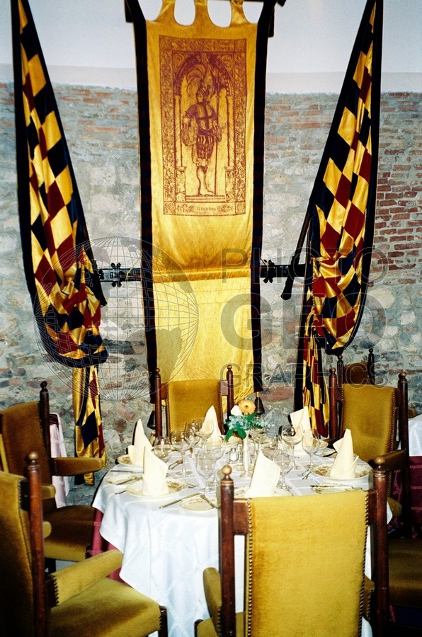 1347 Table, Budapest, Hungary