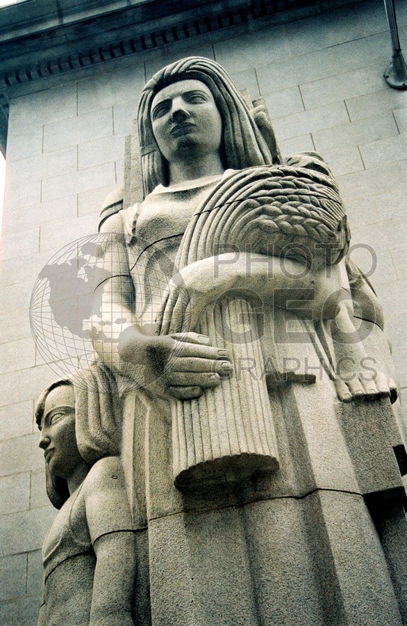 1369 Courthouse Statue, San Francisco, CA