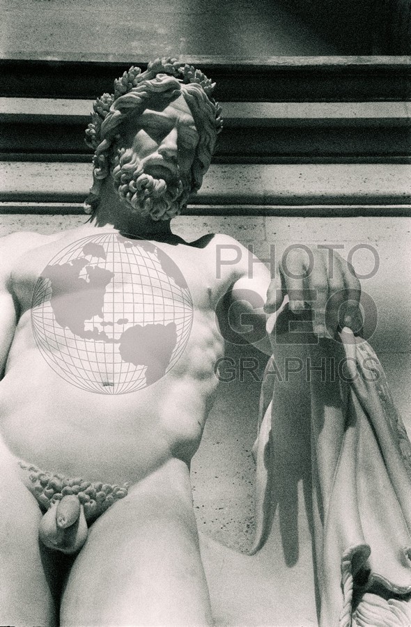 1441 Louve Sculpture, Paris, France