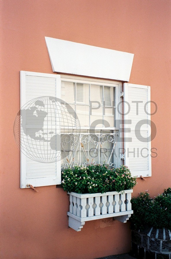 1600 Window, Bermuda