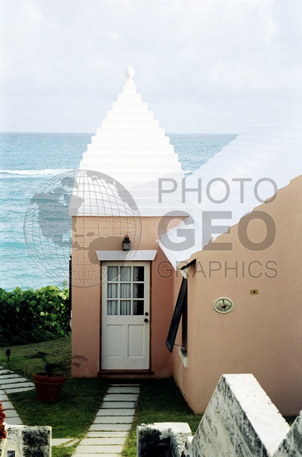 1609 Waterfront Entryway, Bermuda