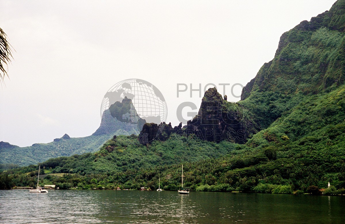 1625 Shoreline, Moorea, French Polynesia