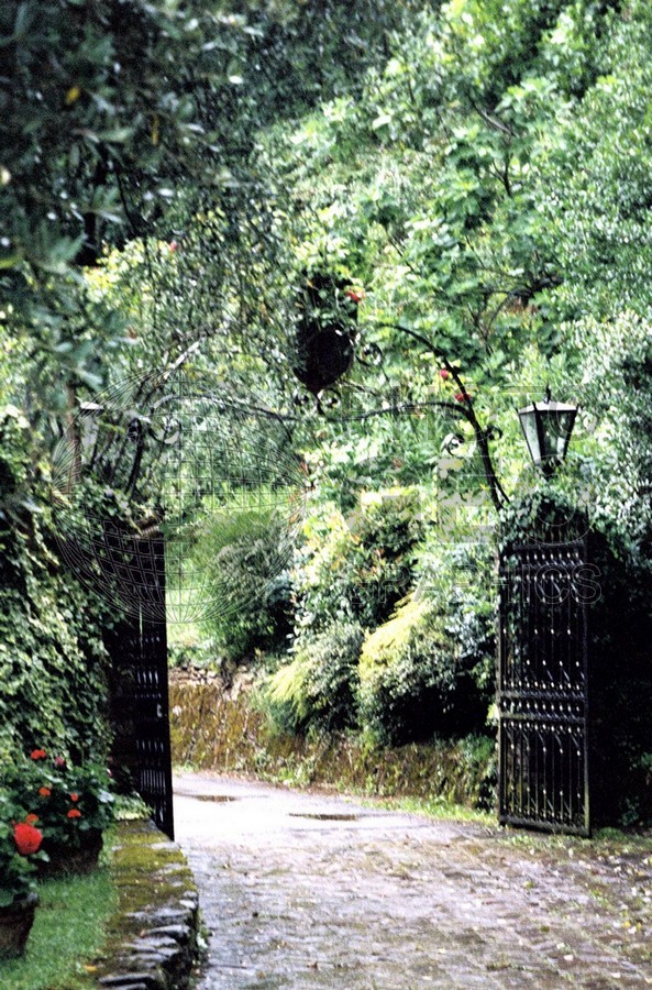 1695 Entryway, Montignoso, Italy