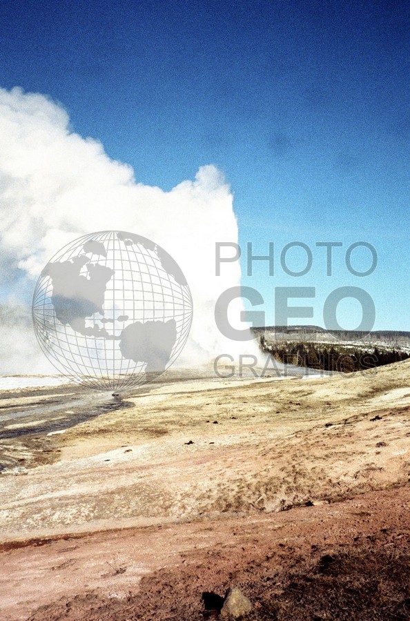 1906 Geyser, Yellowstone National Park, WY