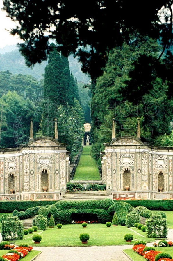 2378 Garden, Como, Italy