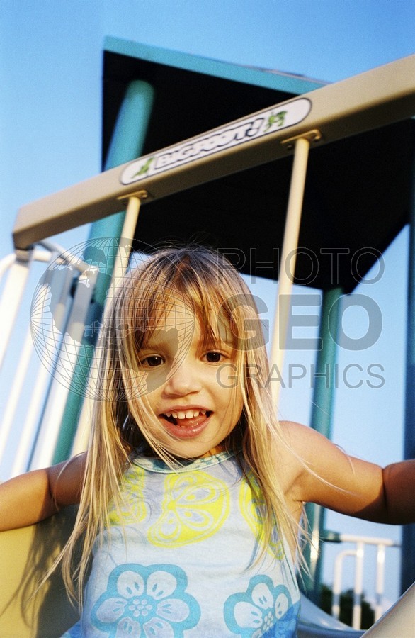 5002 Young Girl on Jungle Jim