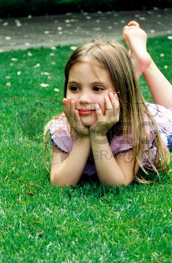 5058 Girl on Grass