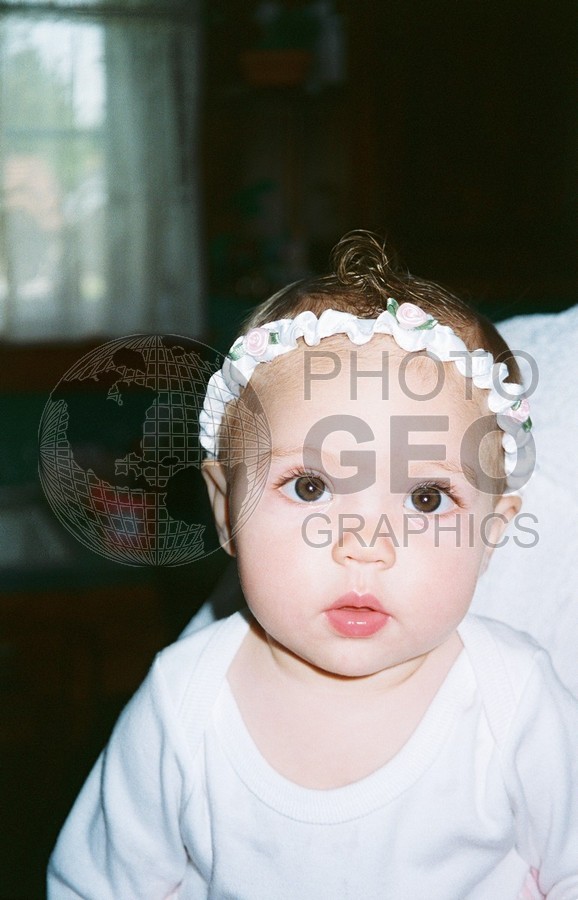 5106 Baby with Head Band