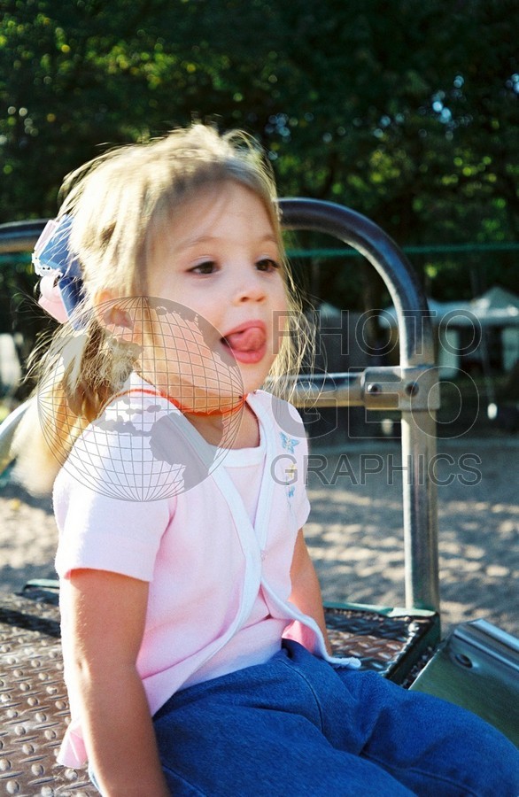 5120 Laughing Girl
