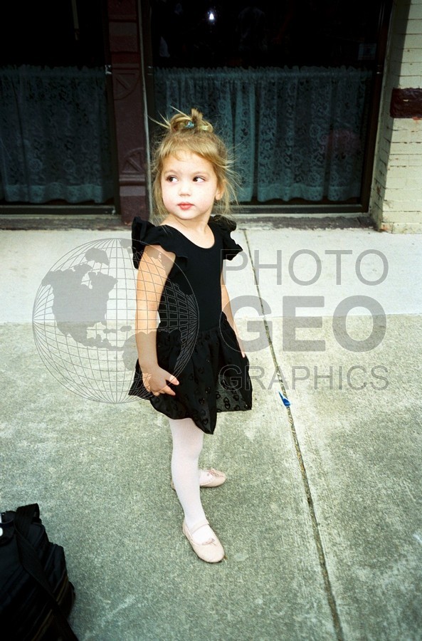 5139 Ballerina in Black Dress
