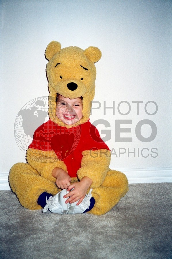 5146 Girl in Yogi Bear Costume