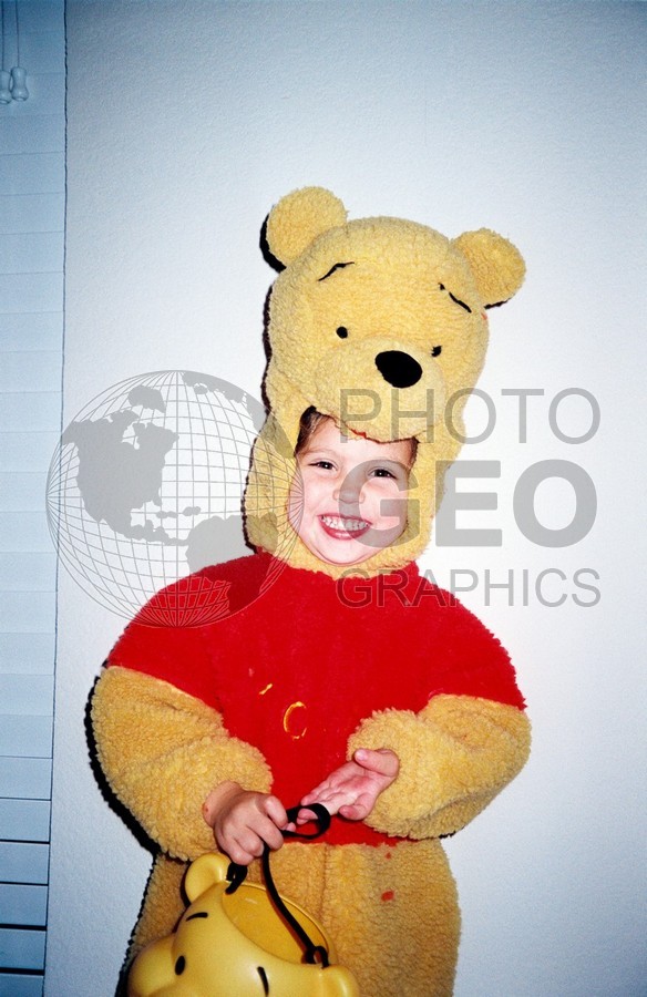 5148 Girl in Yogi Bear Costume
