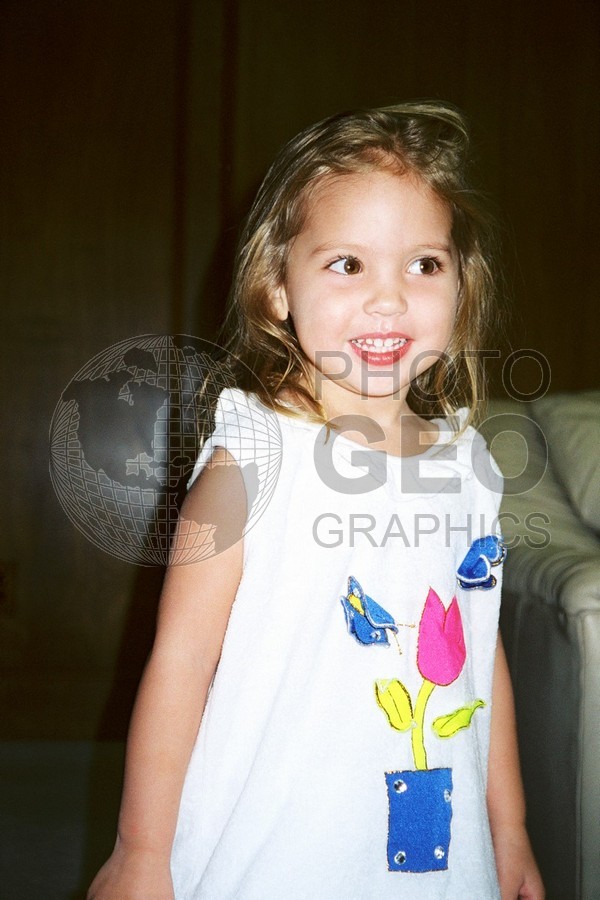 5162 Girl in Pink Tulip Dress