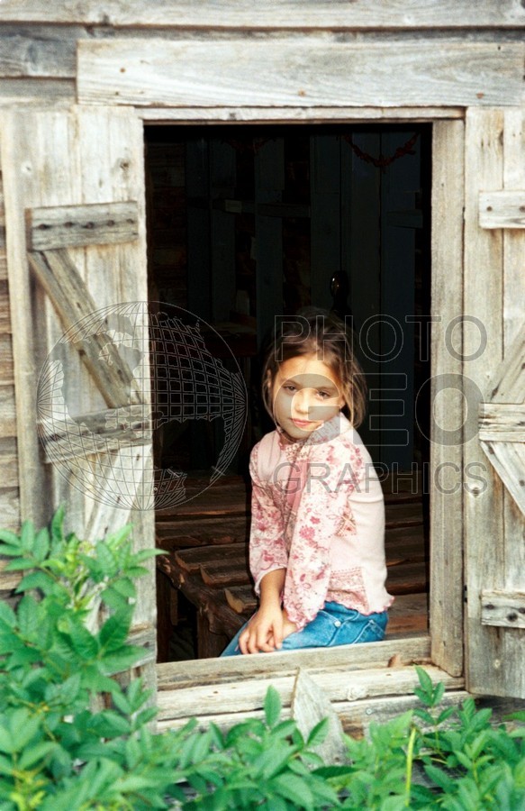 5249 Girl in Window