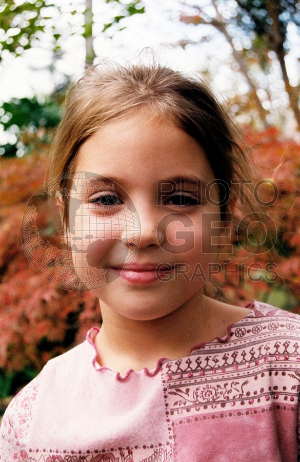 5253 Girl with Fall Colors