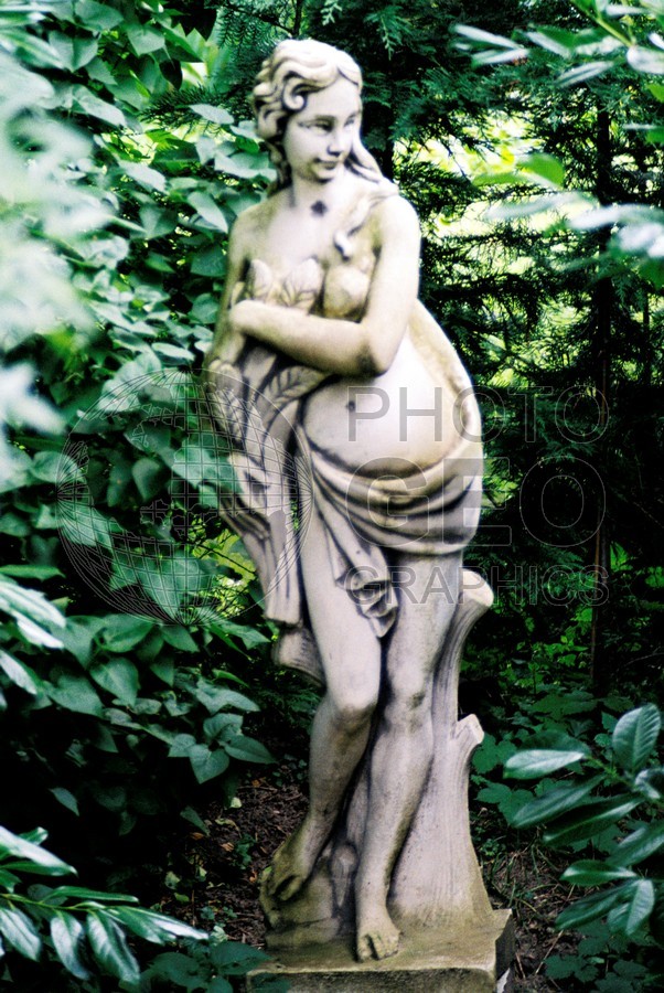 0452 Goddess, Mionnay, France